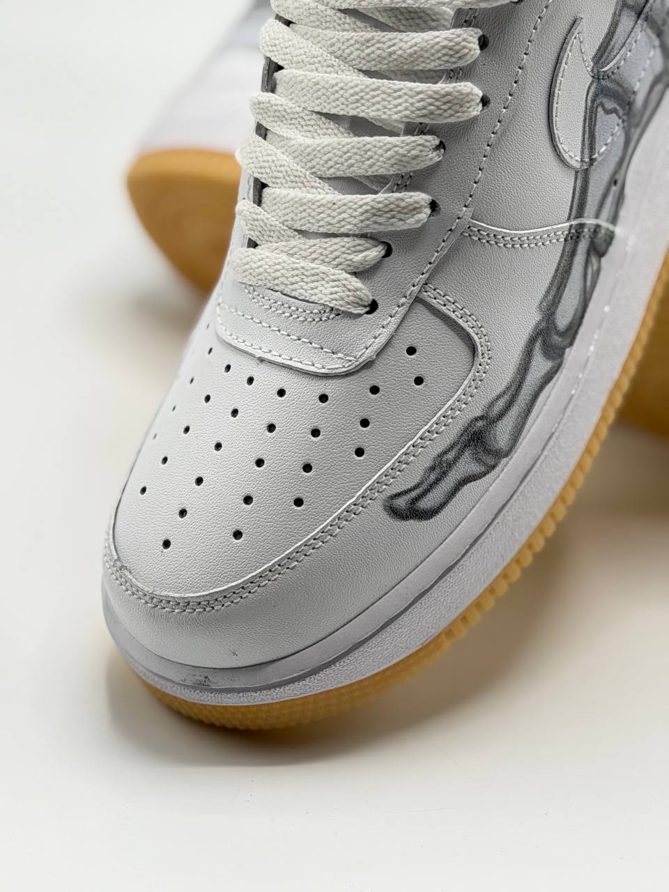 Nike Air Force 1 QS Low Skeleton | Gris-Blanco
