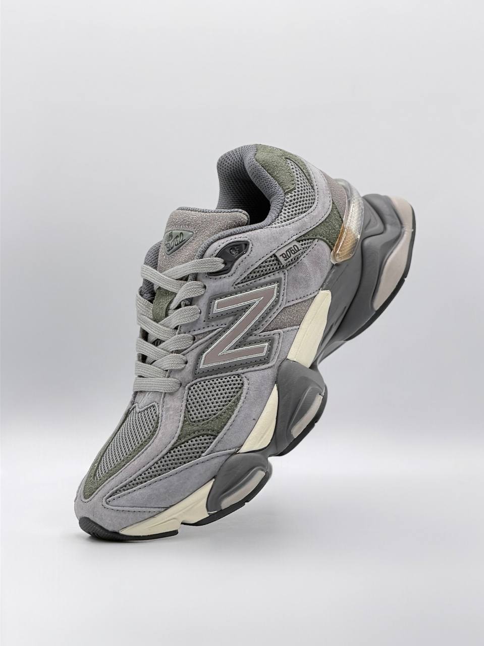 New Balance 9060 Grey Day | Gris