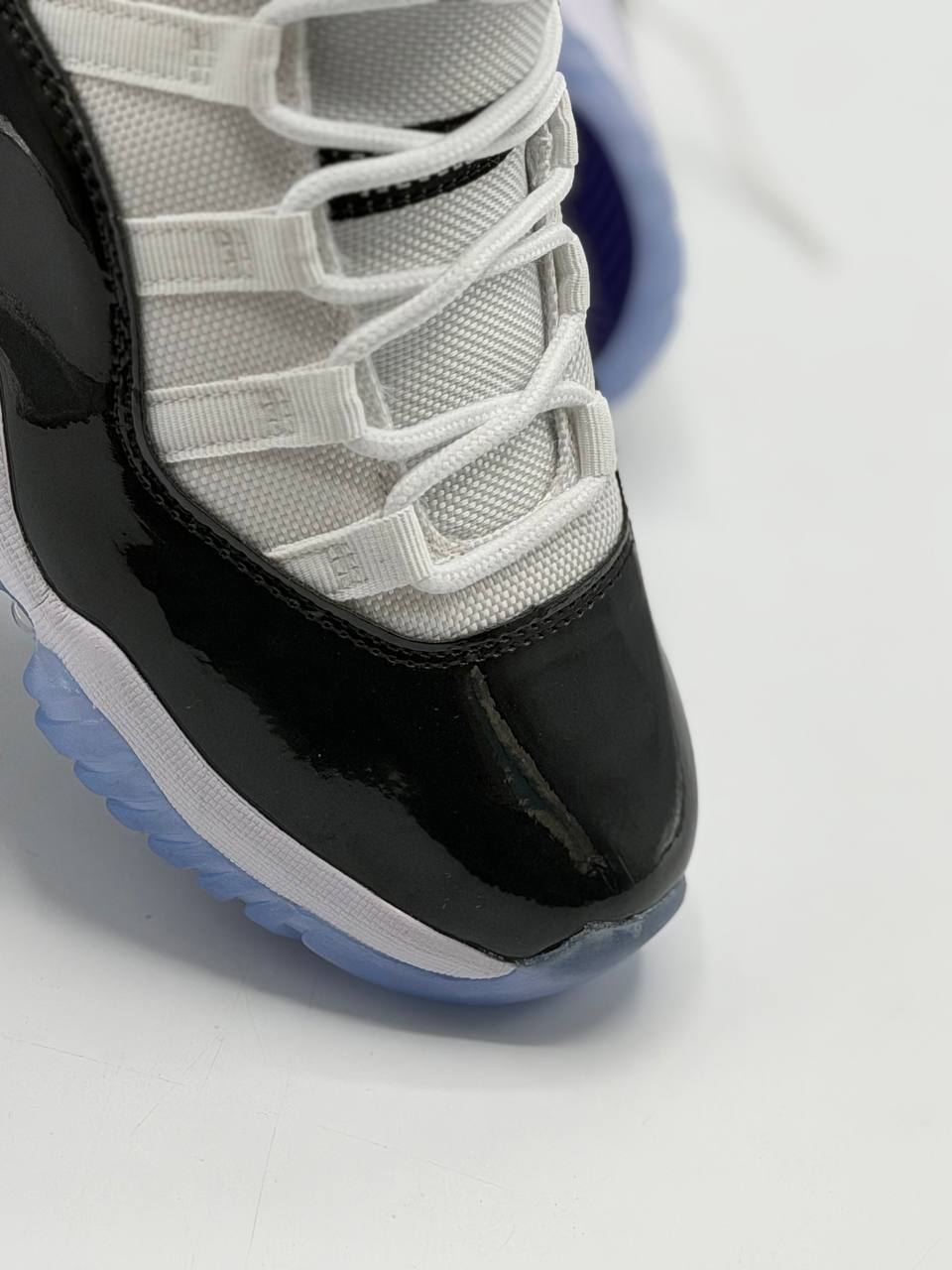 Air Jordan 11 Retro “Concord” | Blanco-Negro-Azul