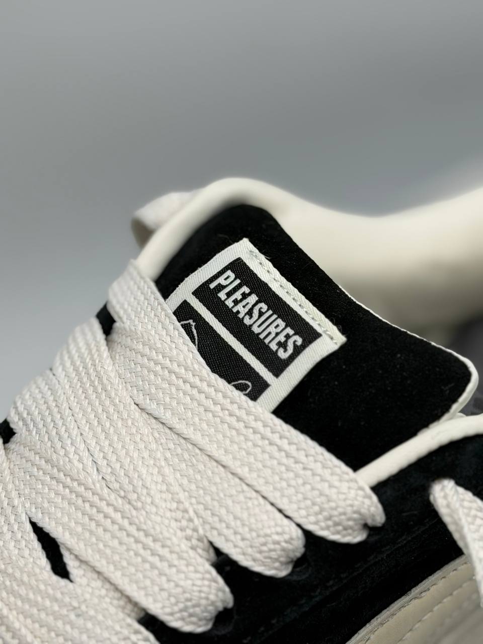 Puma Suede XL Pleasures | Beige-Negro