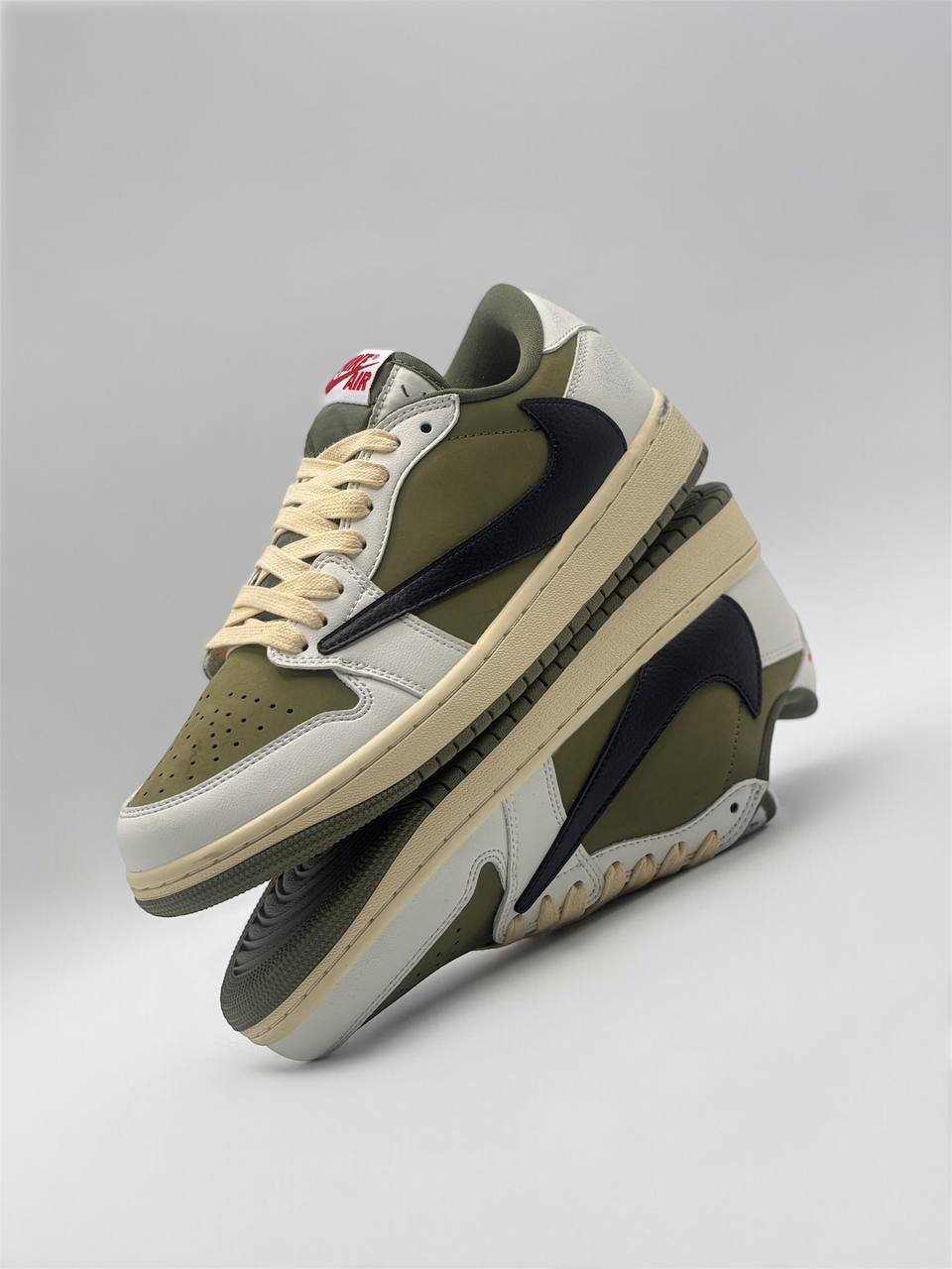 Air Jordan 1 Retro Low OG SP Travis Scott Medium Olive | Blanco-Verde