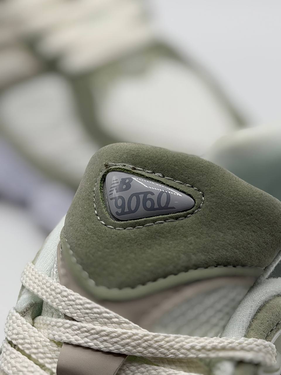New Balance 9060 “Sage Cream” | Blanco-Verde