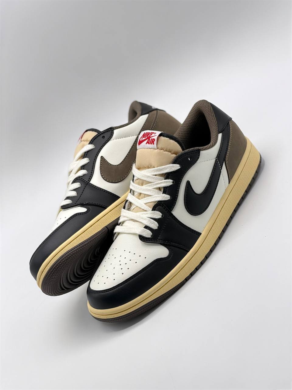 Jordan 1 low “Dark mocha” | Negro-Blanco-Marrón