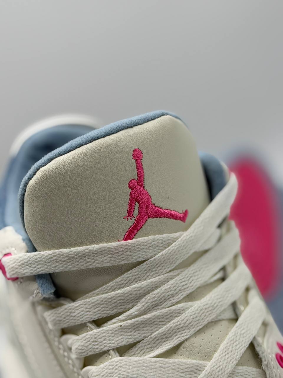 Air Jordan 3 Retro “Cobalt Bliss” | Blanco-Azul-Rosa