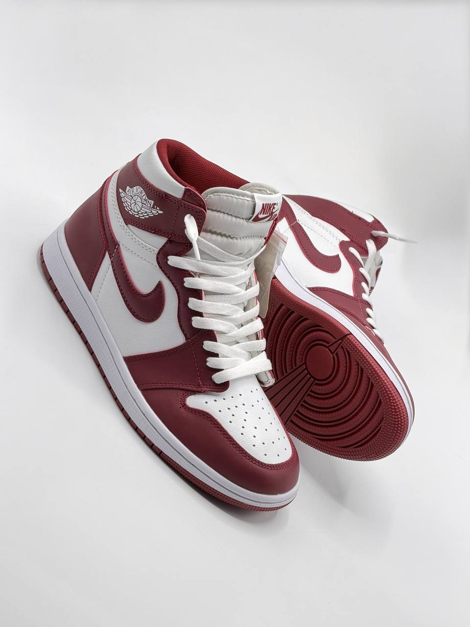 Air Jordan 1 Retro High OG "Team Red"  | Vinotinto-Blanco