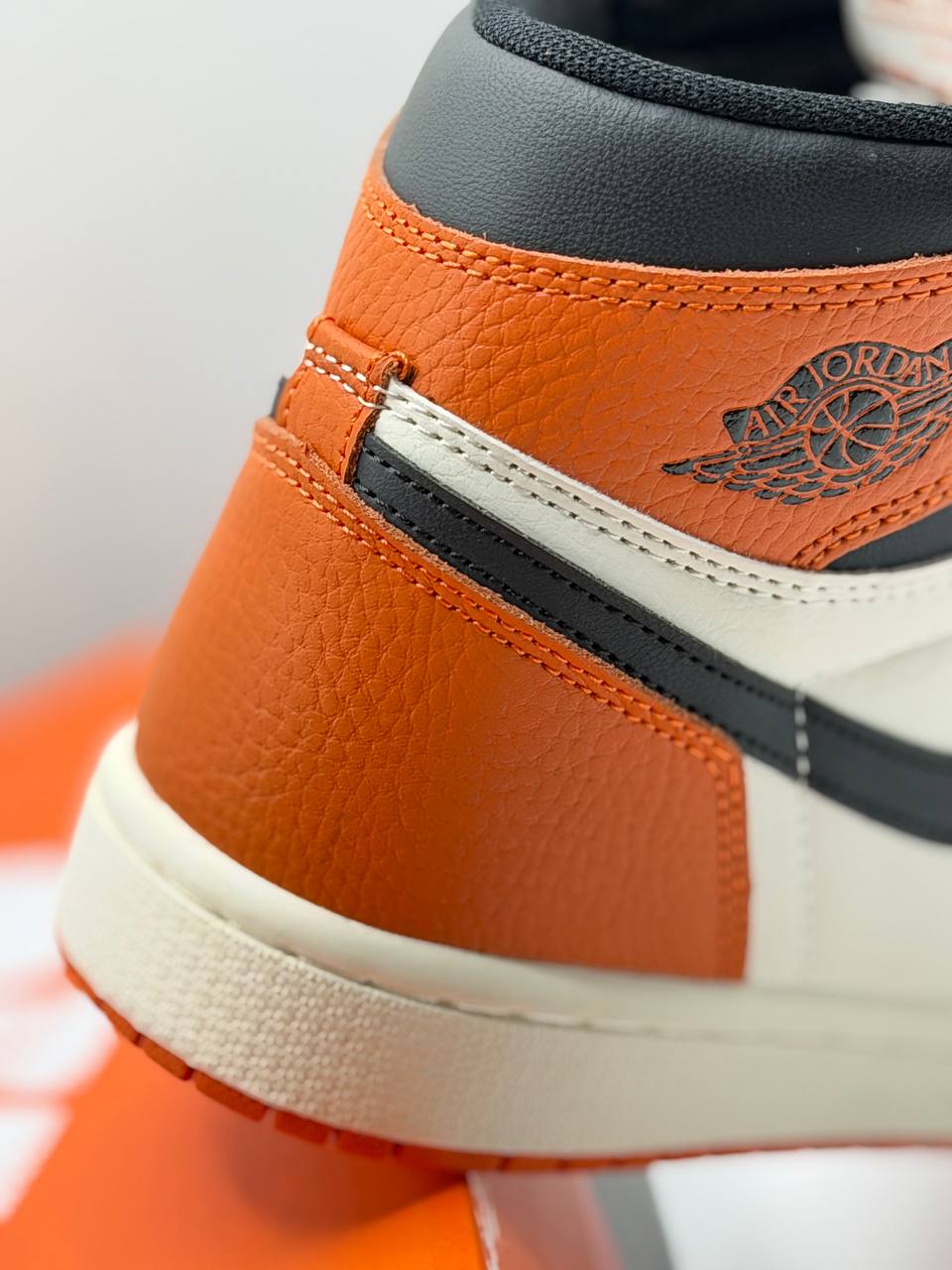 Jordan Air Jordan 1 Retro High OG "Shattered Backboard" | Negro-Blanco-Naranja