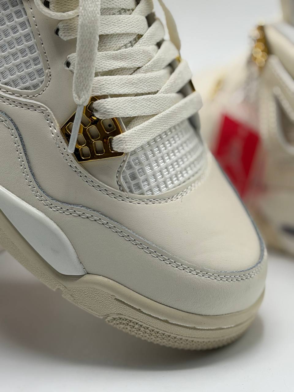 Air jordan retro 4 “metálic gold”. | Blanco-Dorado