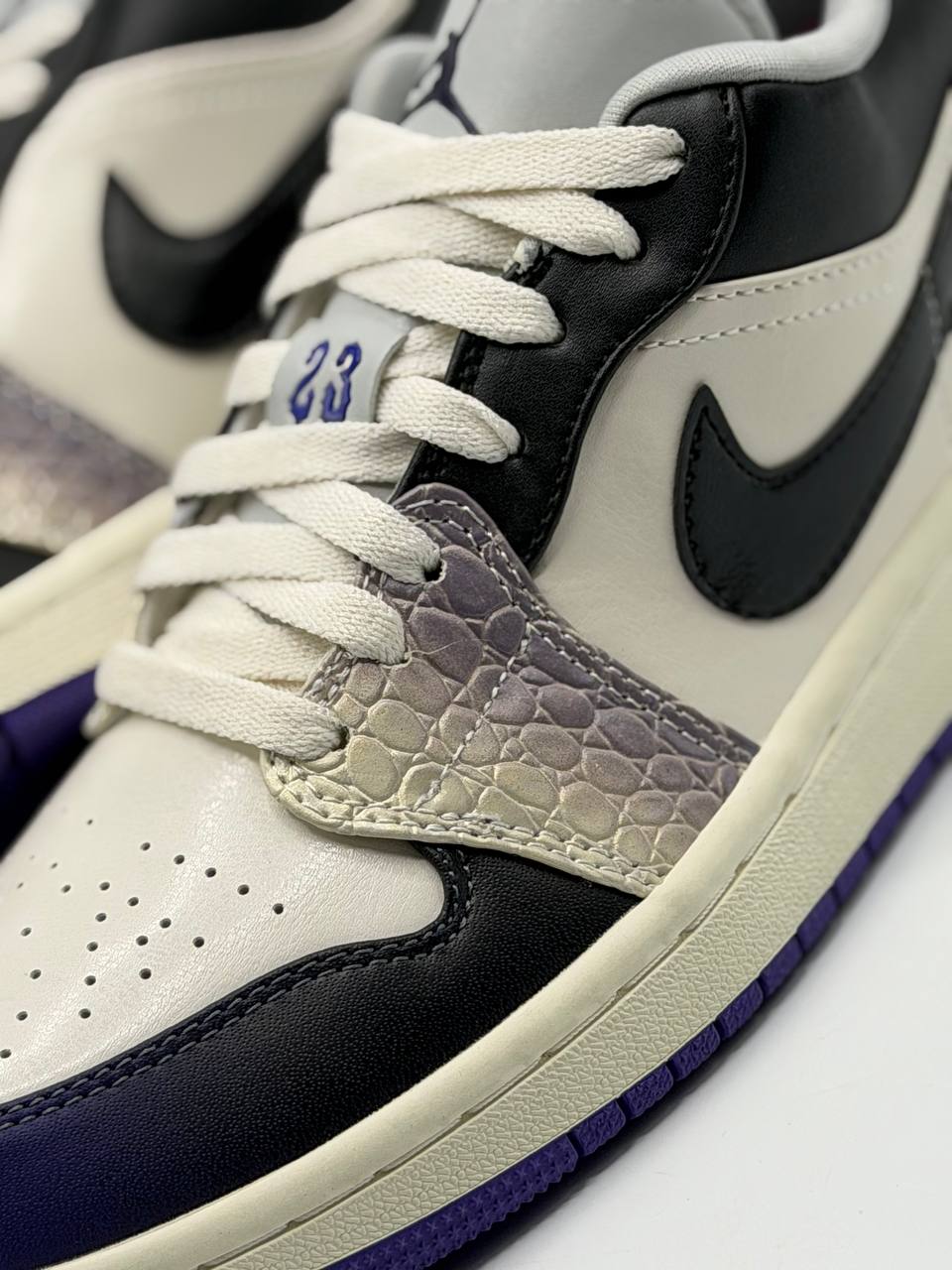 Air Jordan 1 Low SE 'Punk Rock' | Púrpura-Blanco