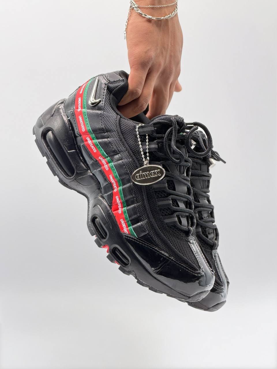 Nike Air Max 95 SP Undefeated | Negro-Rojo-Verde