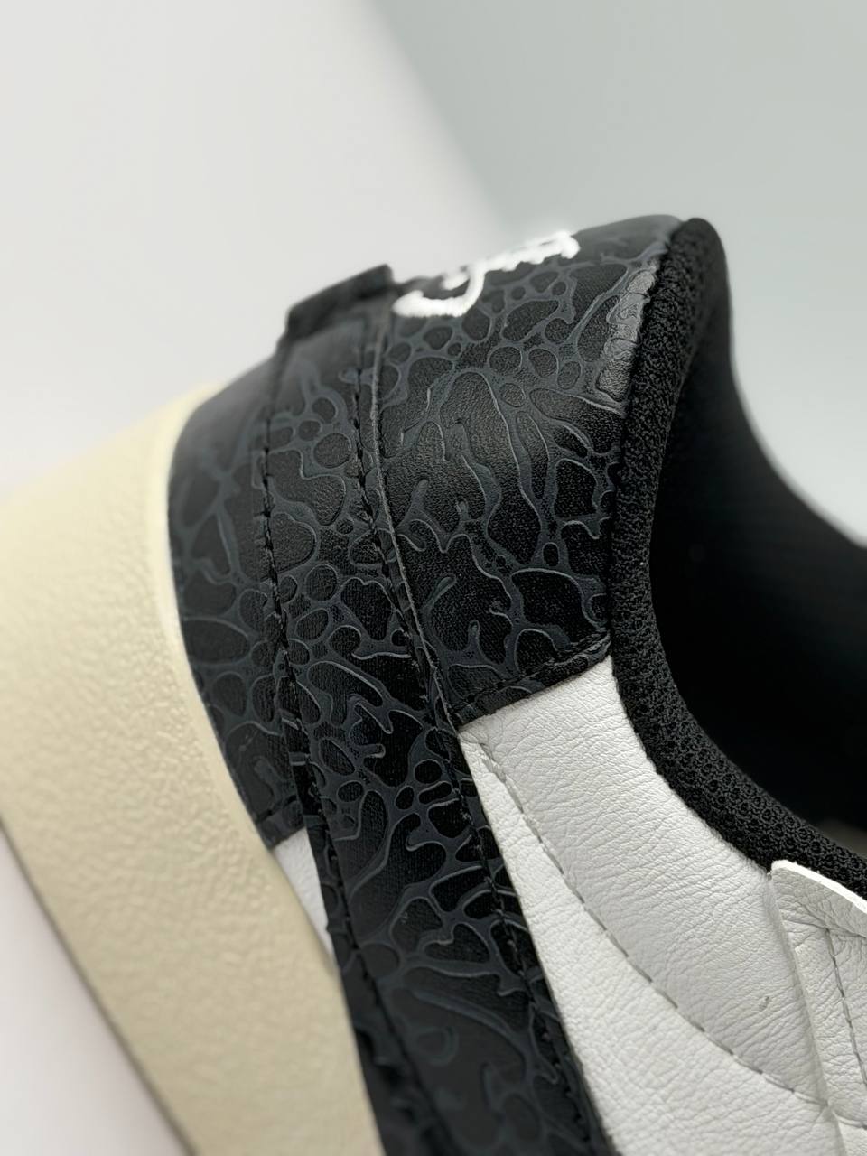 Nike Blazer Low 77 Jumbo Year Of The Snake | Negro-Blanco