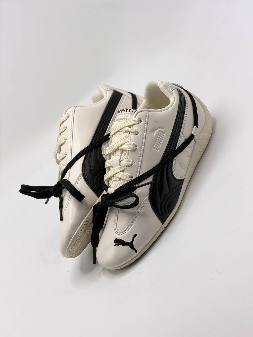Puma Speedcat LEA x Rosé | Blanco-Negro |