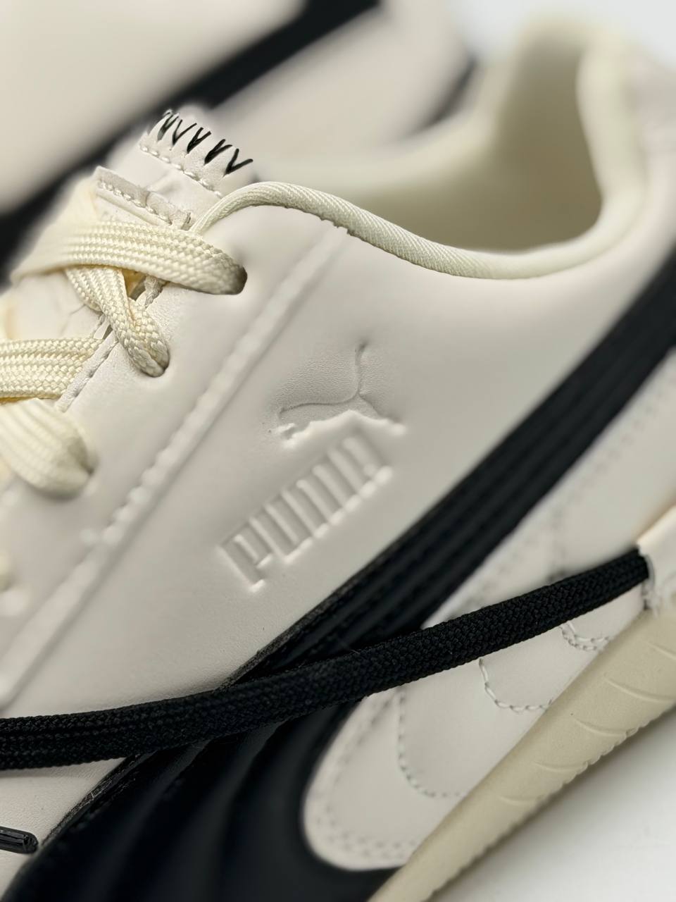 Puma Speedcat LEA x Rosé | Blanco-Negro |