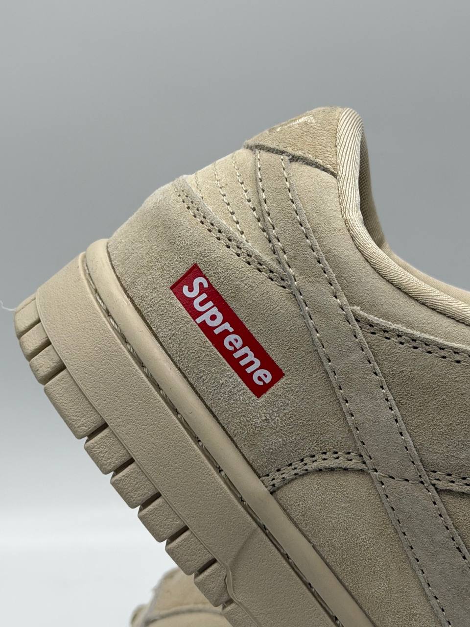 Nike SB Dunk Low Supreme Cream  | Beige |