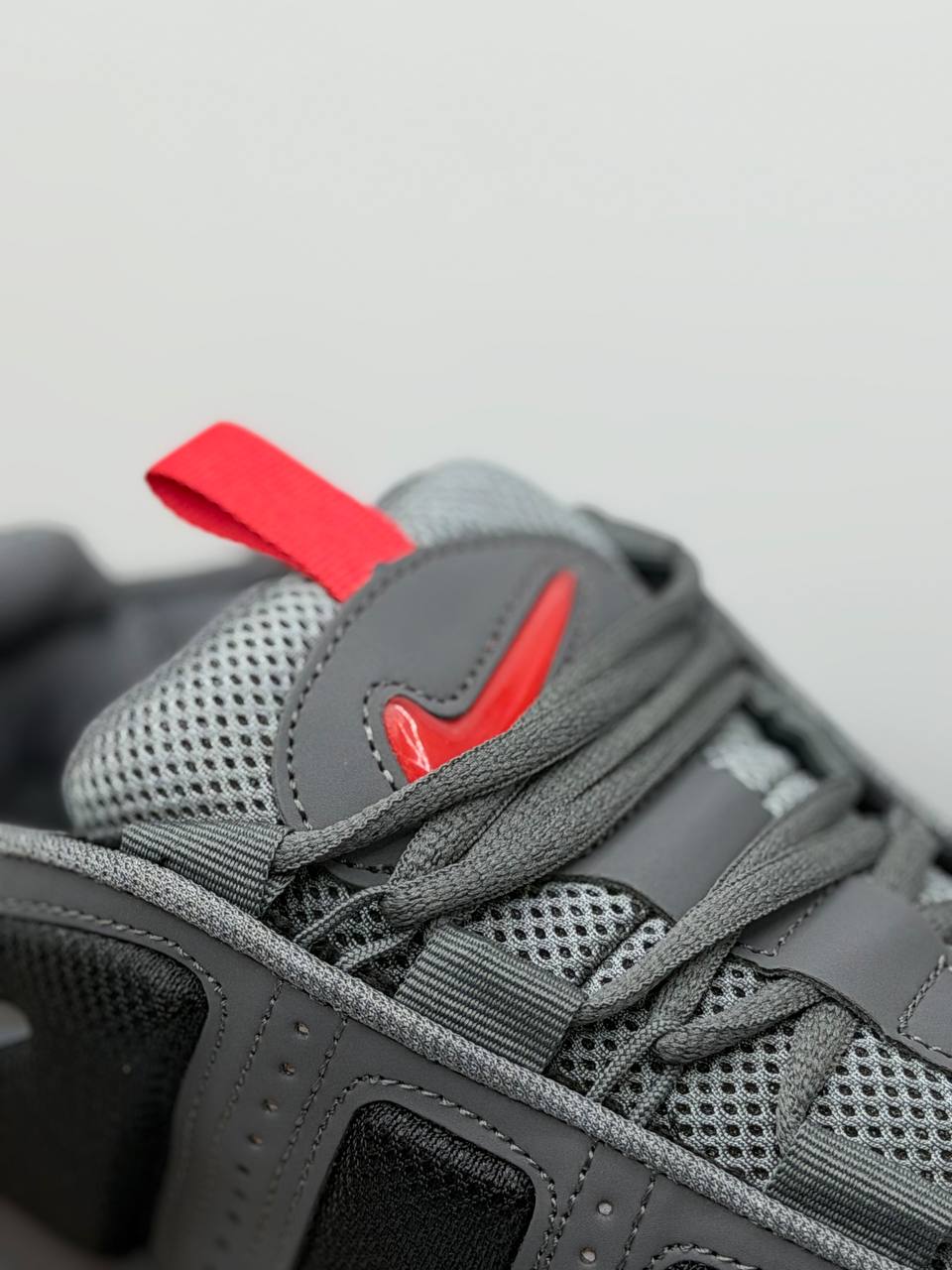 Nike Air More Uptempo  | Gris-Negro |