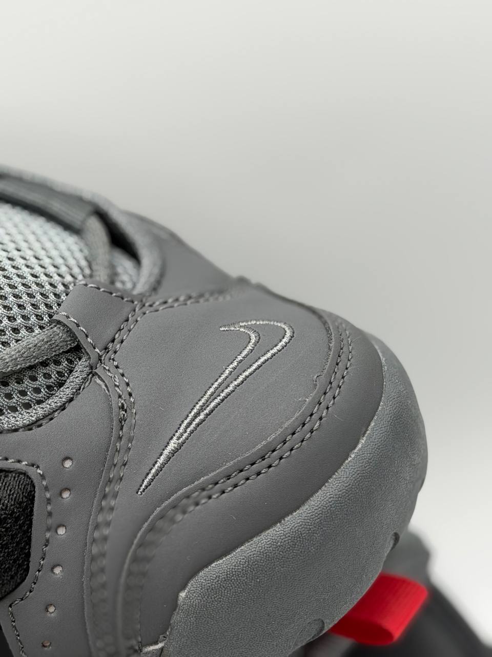 Nike Air More Uptempo  | Gris-Negro |