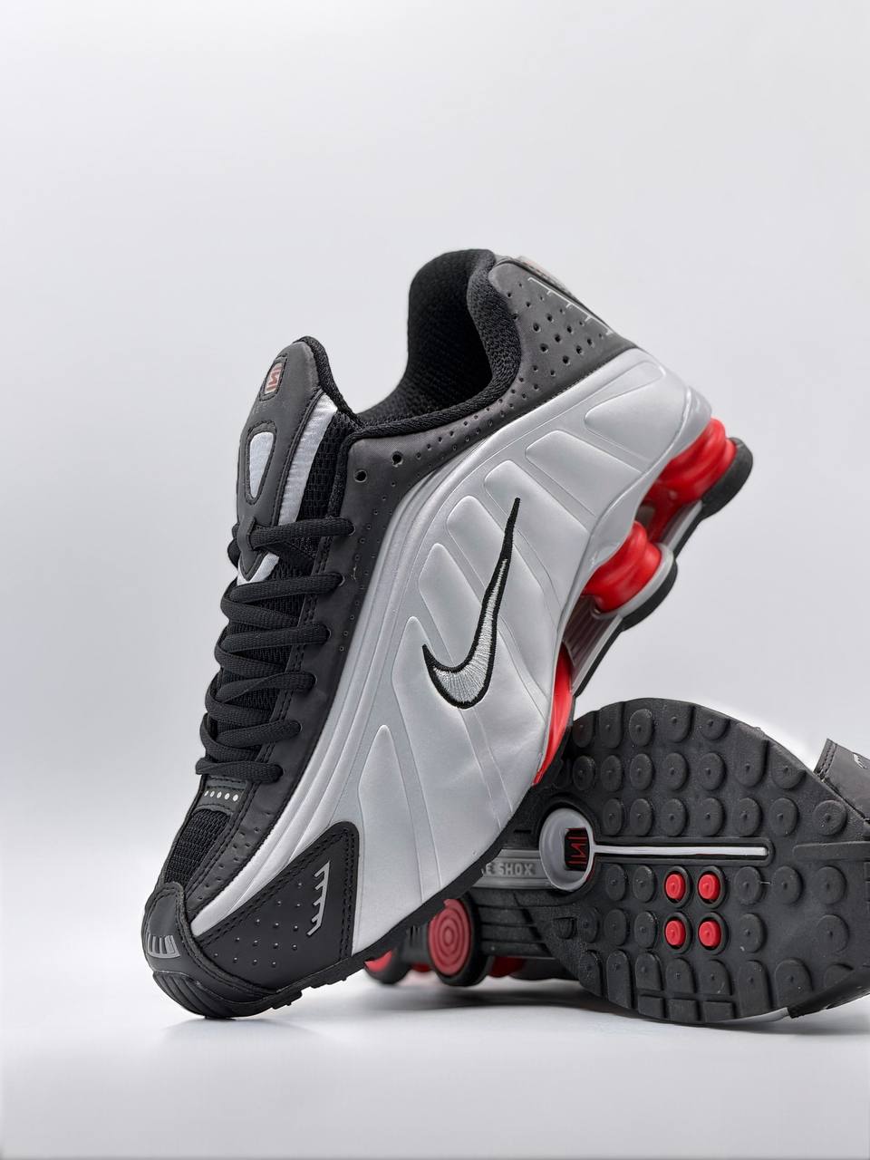 Nike Shoz Ride 4 “BLACK LIGHT CRIMSON” | Rojo-Gris-Negro |