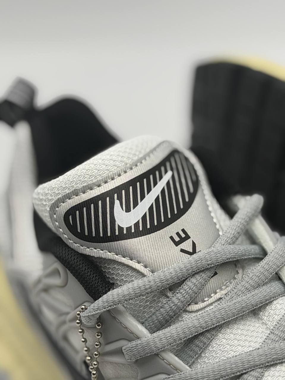 Nike Skate  | Plateado-Gris-Negro |