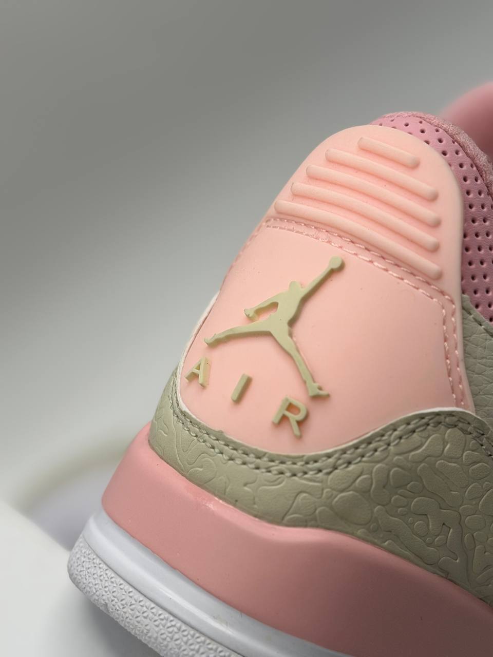Air Jordan 3 Retro Sail Rust Pink  | Beige-Rosa |