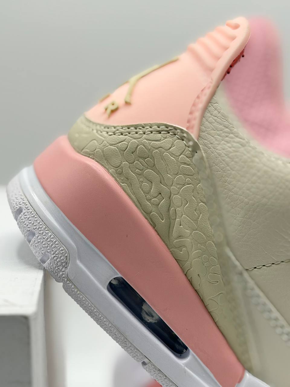 Air Jordan 3 Retro Sail Rust Pink  | Beige-Rosa |