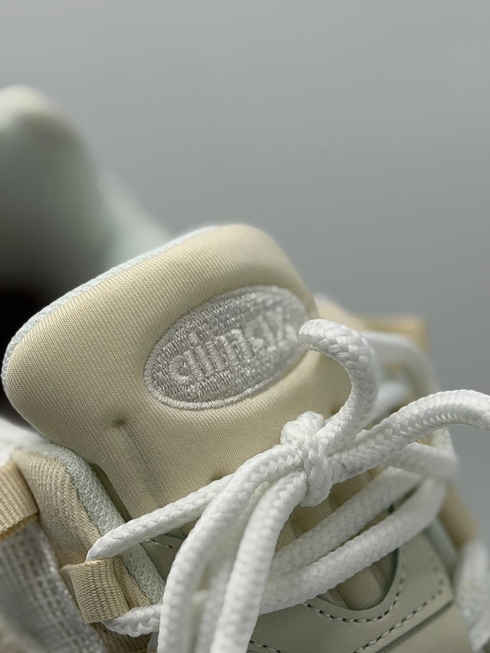 Nike Air Max 95 OG x Levi's  | Beige |