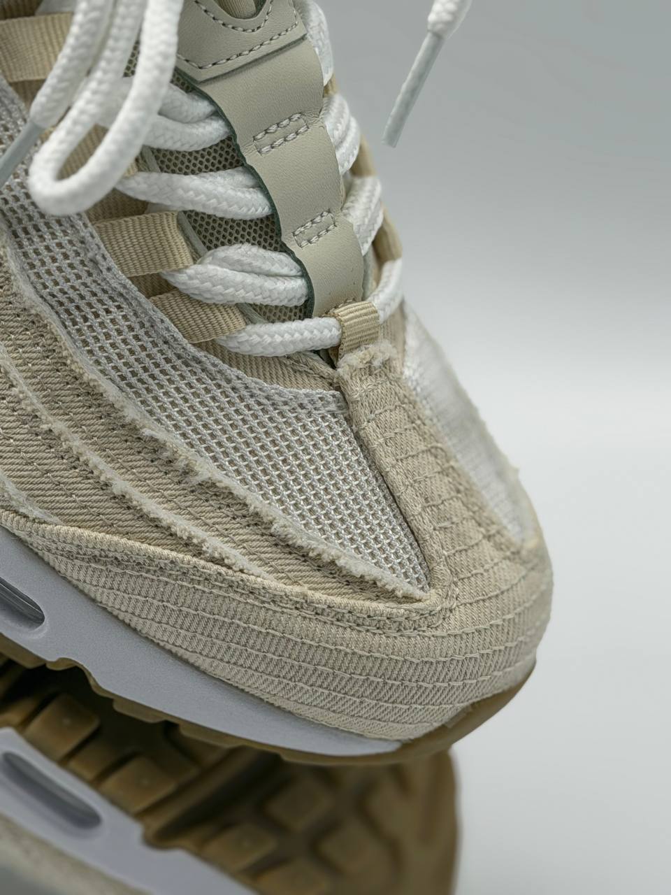 Nike Air Max 95 OG x Levi's  | Beige |