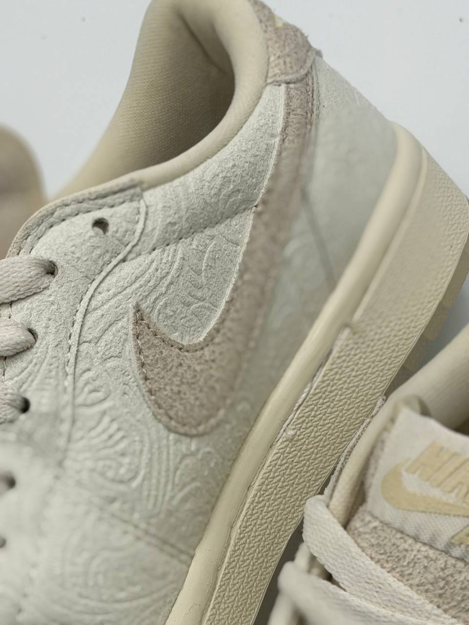Air Jordan 1 Retro Low OG Chris Paul  | Beige |