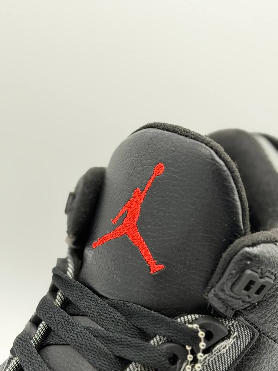 Jordan Air Jordan 3 x Levi's  Negro | Gris