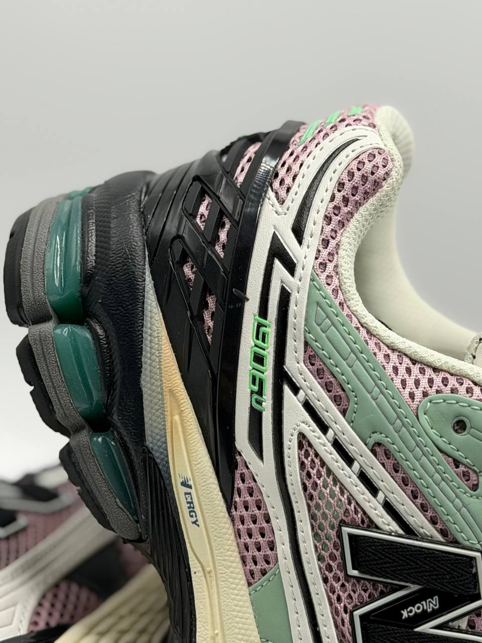 New Balance 1906 Utility | Verde-Purpura-Negro |