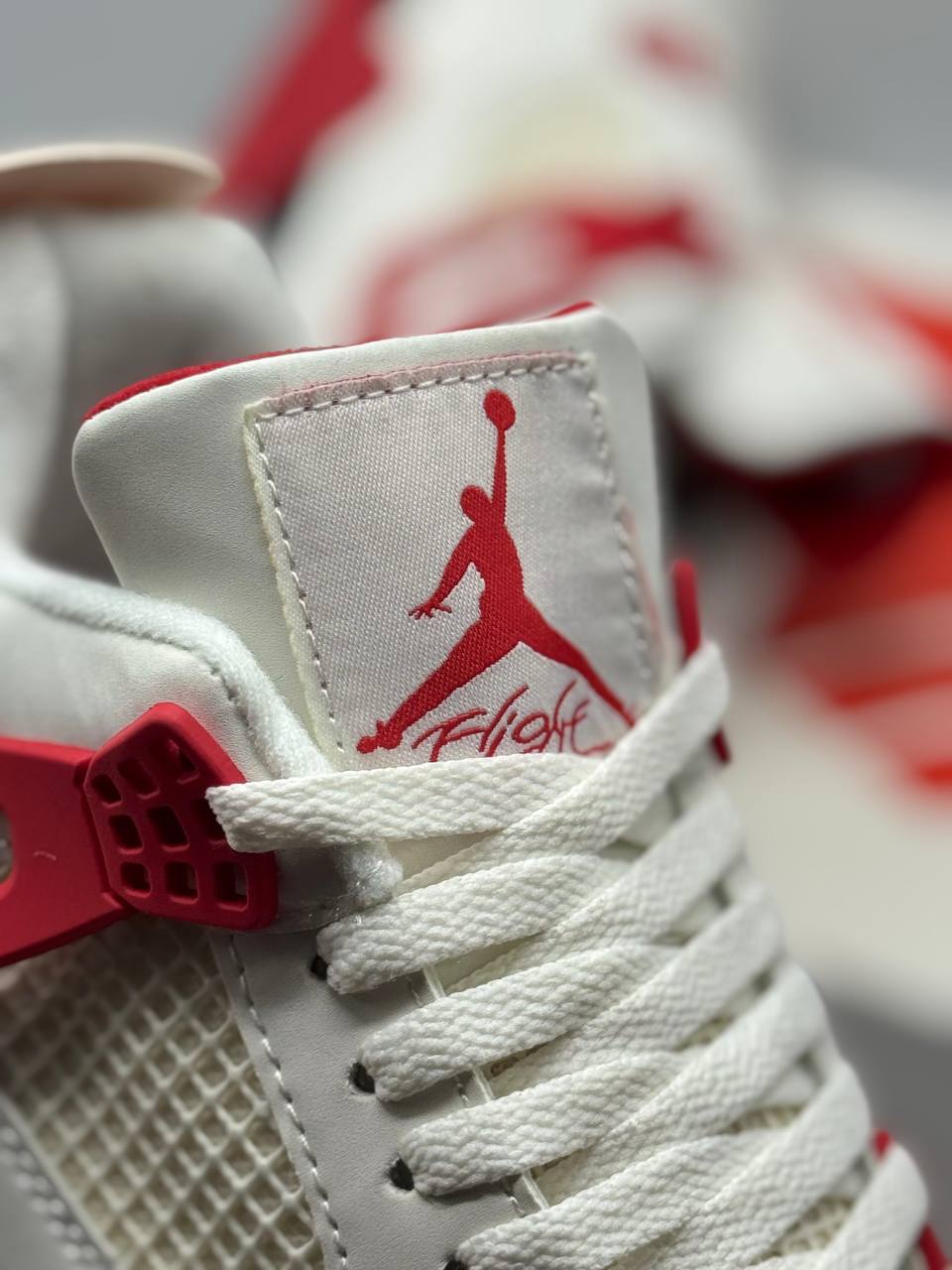 Air Jordan 4 x Nigel Sylvester “Brick After Brick"  | Beige-Rojo |