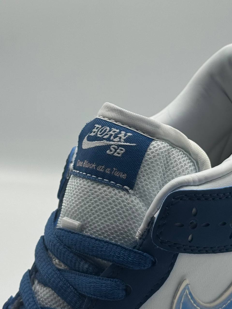 Nike SB Dunk Low “Born X Raised”  | Azul-Blanco |