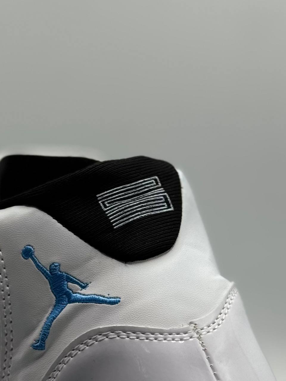 Jordan Air Jordan 11 Retro "Legend Blue"  | Blanco-Azul |