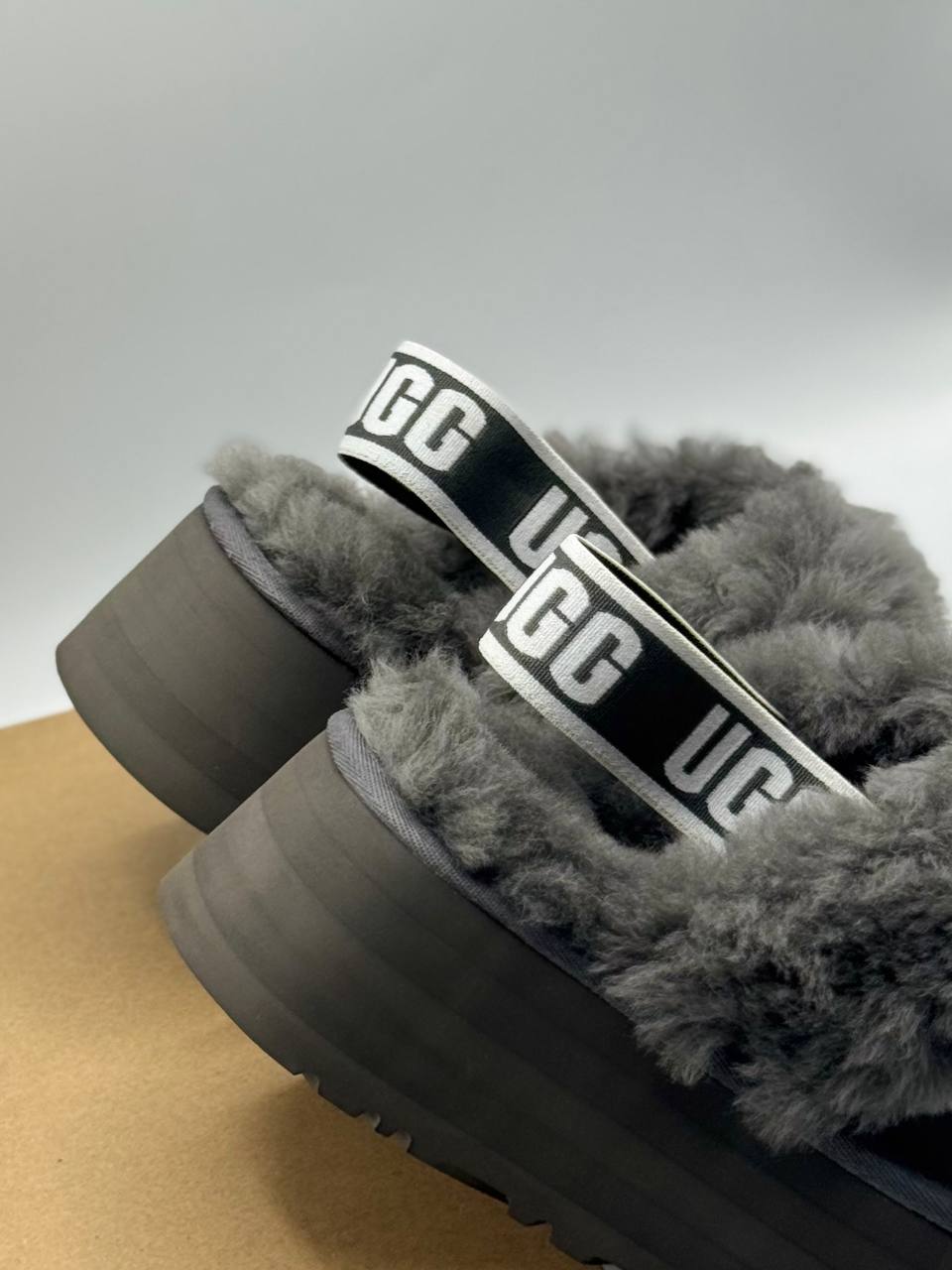 UGG Mules Funkette  | Negro-Gris |