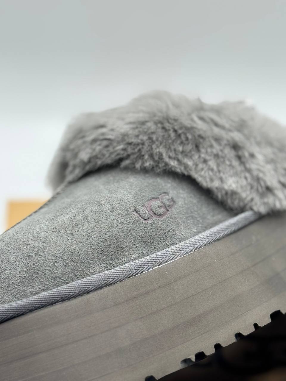 UGG Funkette Platform Slippers  | Gris |