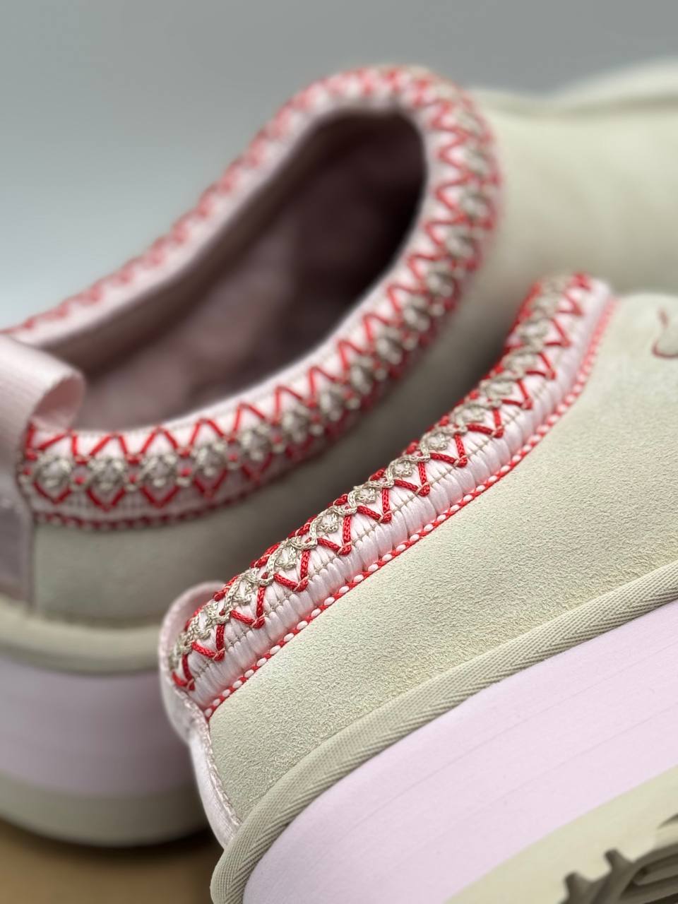 UGG Tazz Love '26 Slipper Sea Salt Rosetta'  | Beige-Rosa |