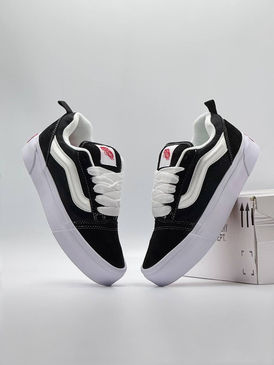 Vans Knu Skool  | Black-White |