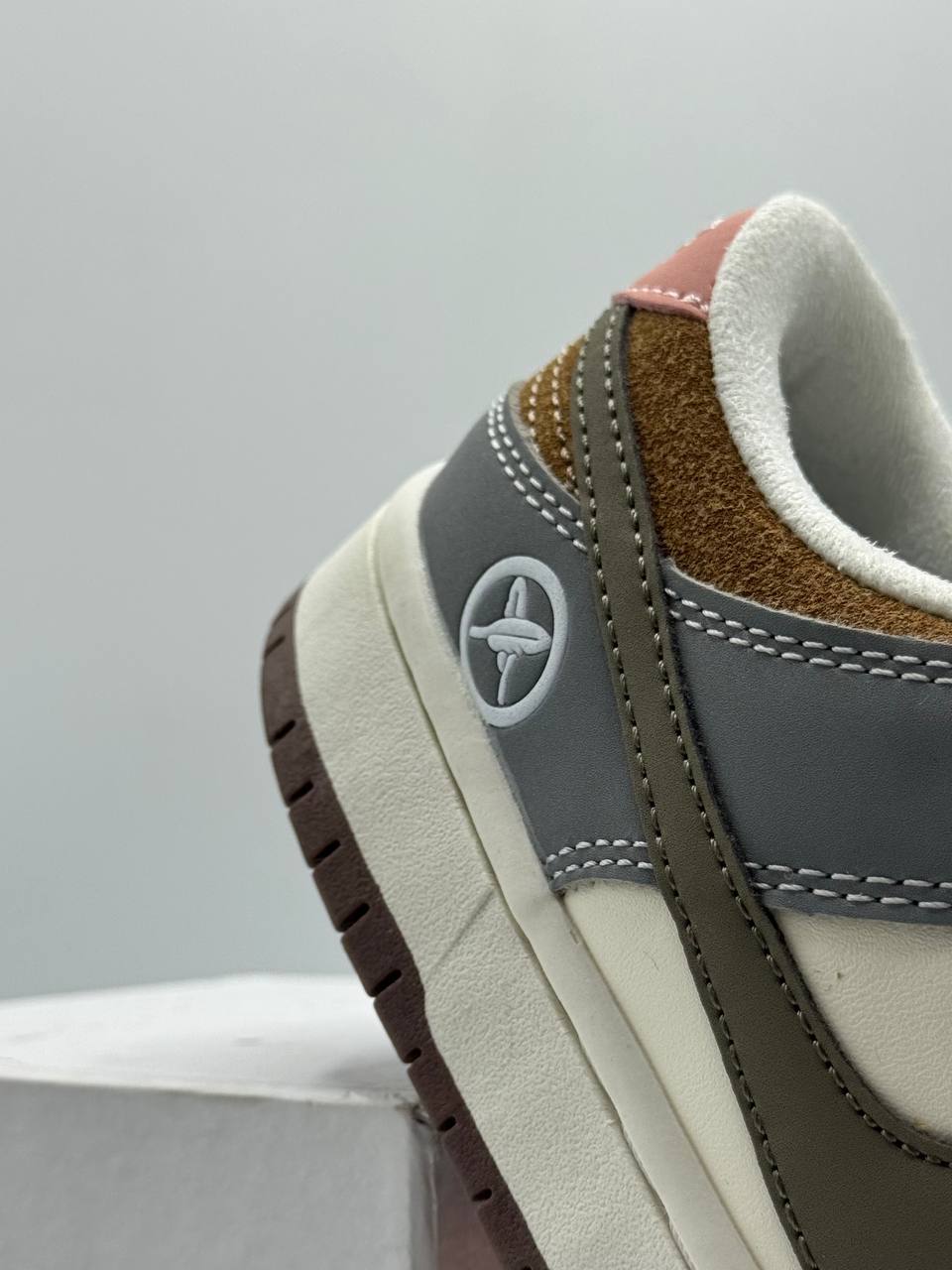 Nike SB Dunk Low Yuto Horigome | Gris-Blanco |