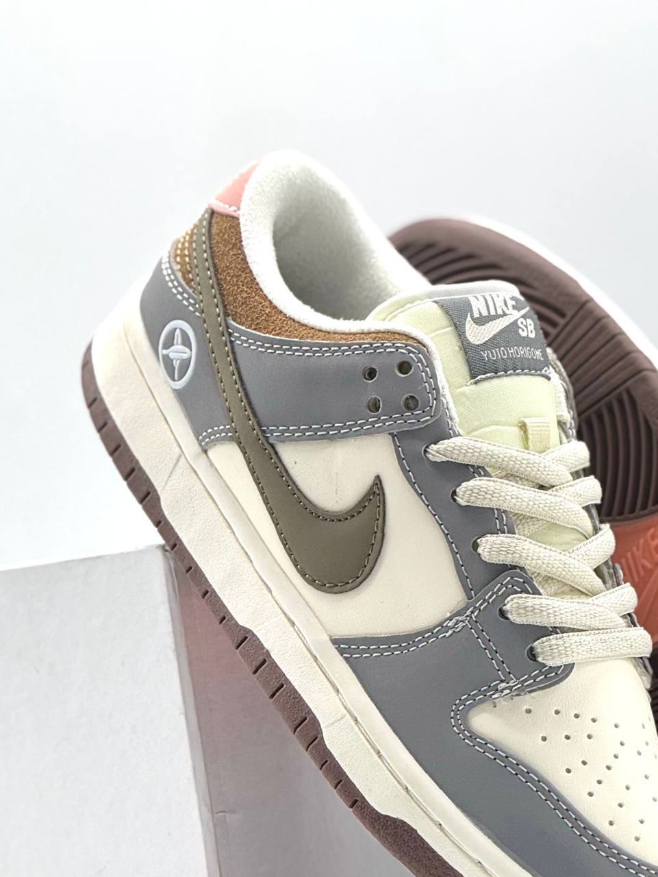 Nike SB Dunk Low Yuto Horigome | Gris-Blanco |