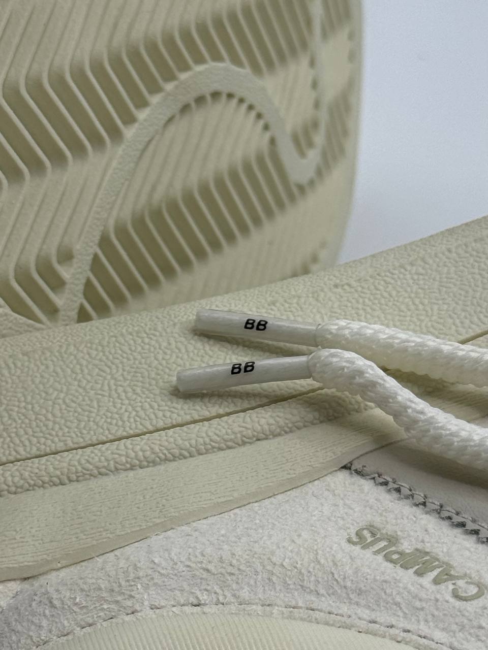 Adidas Campus x Bad Bunny  | Blanco-Beige |