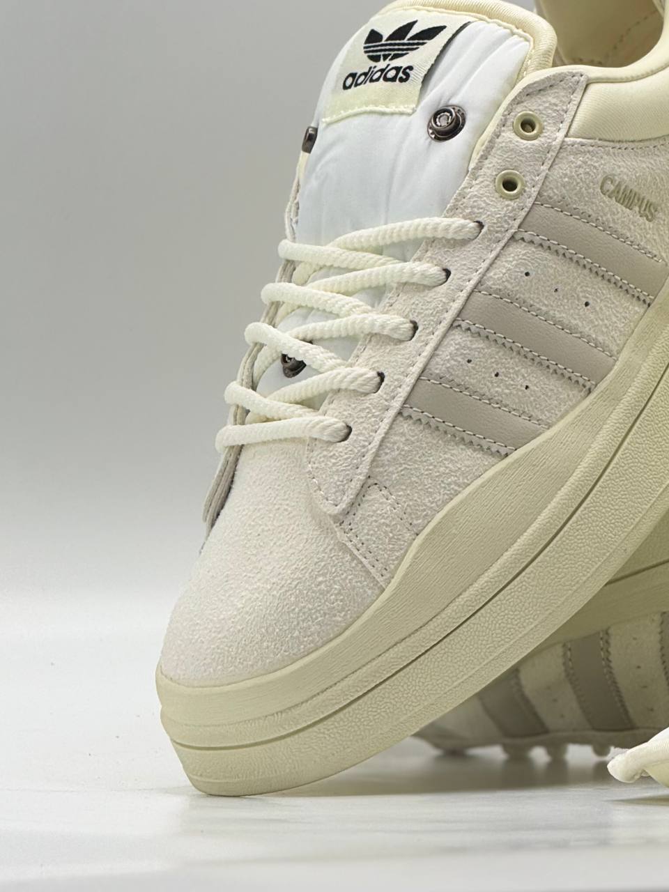 Adidas Campus x Bad Bunny  | Blanco-Beige |