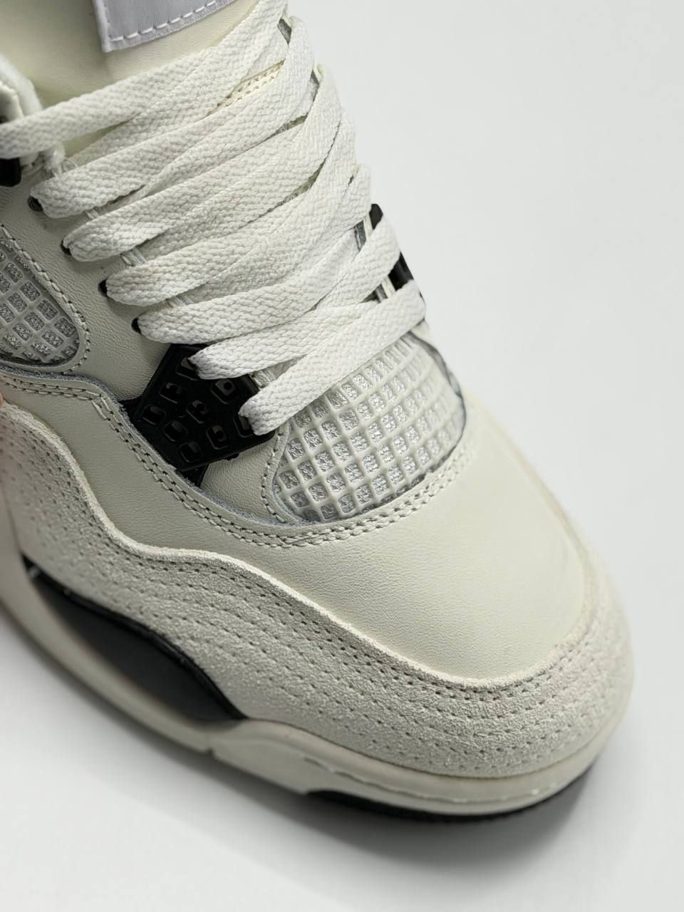 Air Jordan 4 Retro "Flight Club"  | Blanco-Negro-Rojo |