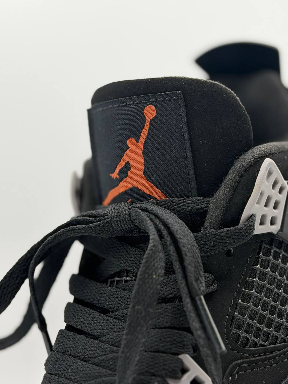 Air Jordan 4 'London'  | Negro-Rojo |