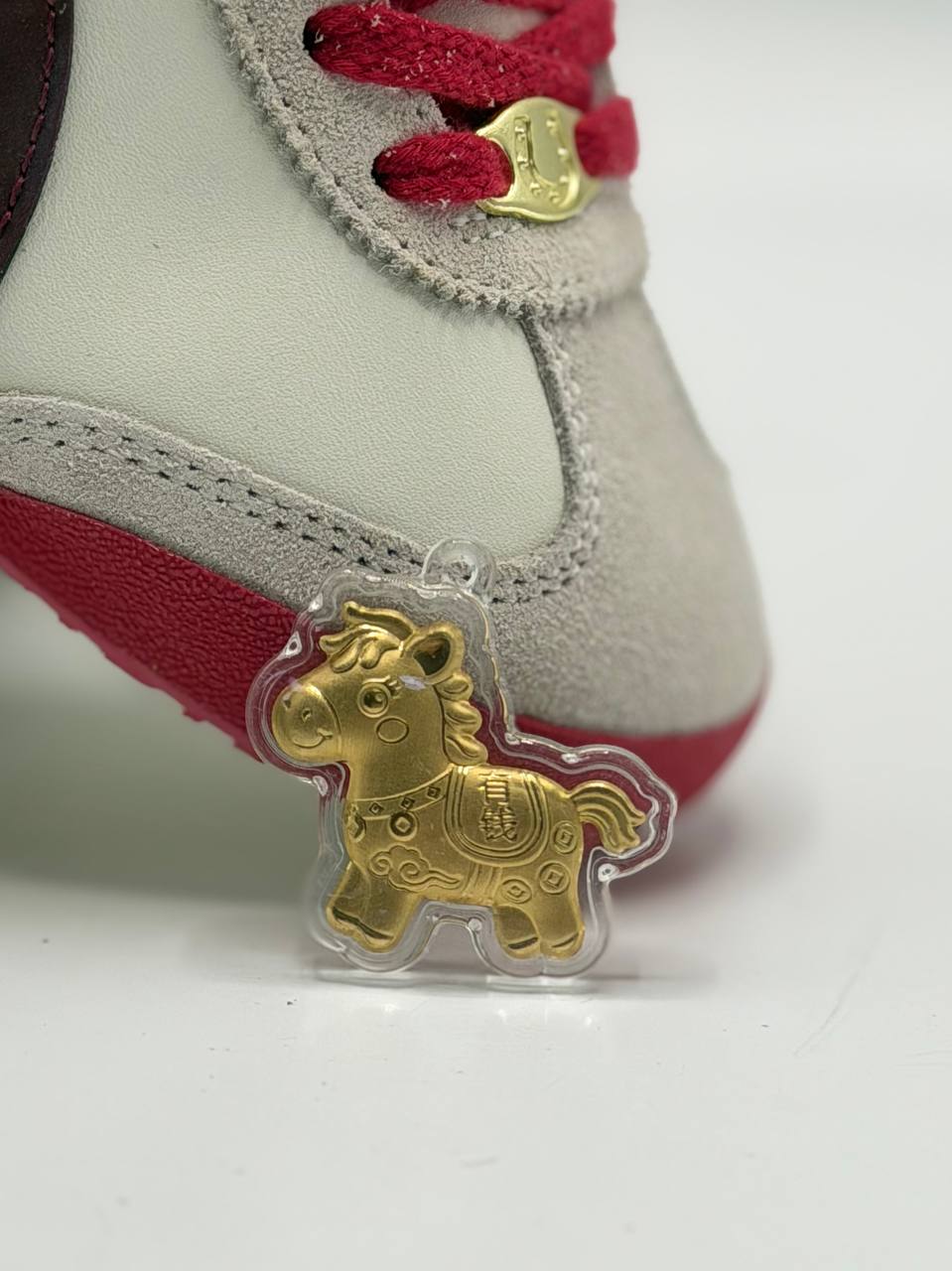 Tiger Otnisuka Mexico 66 “Year of the Horse”  | Blanco-Rojo |