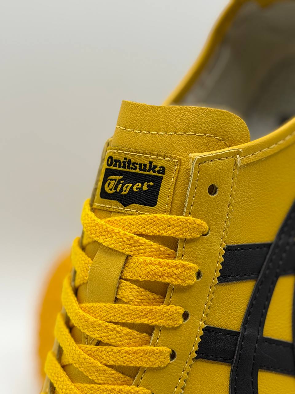 Tiger Onitsuka Mexico 66 Kill Bill  | Amarillo-Negro |