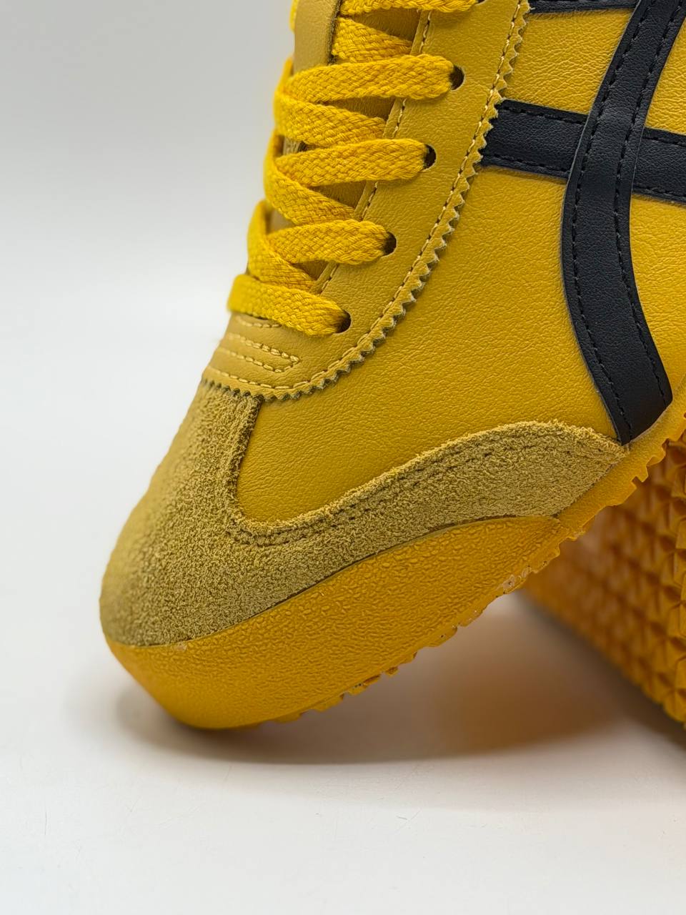 Tiger Onitsuka Mexico 66 Kill Bill  | Amarillo-Negro |