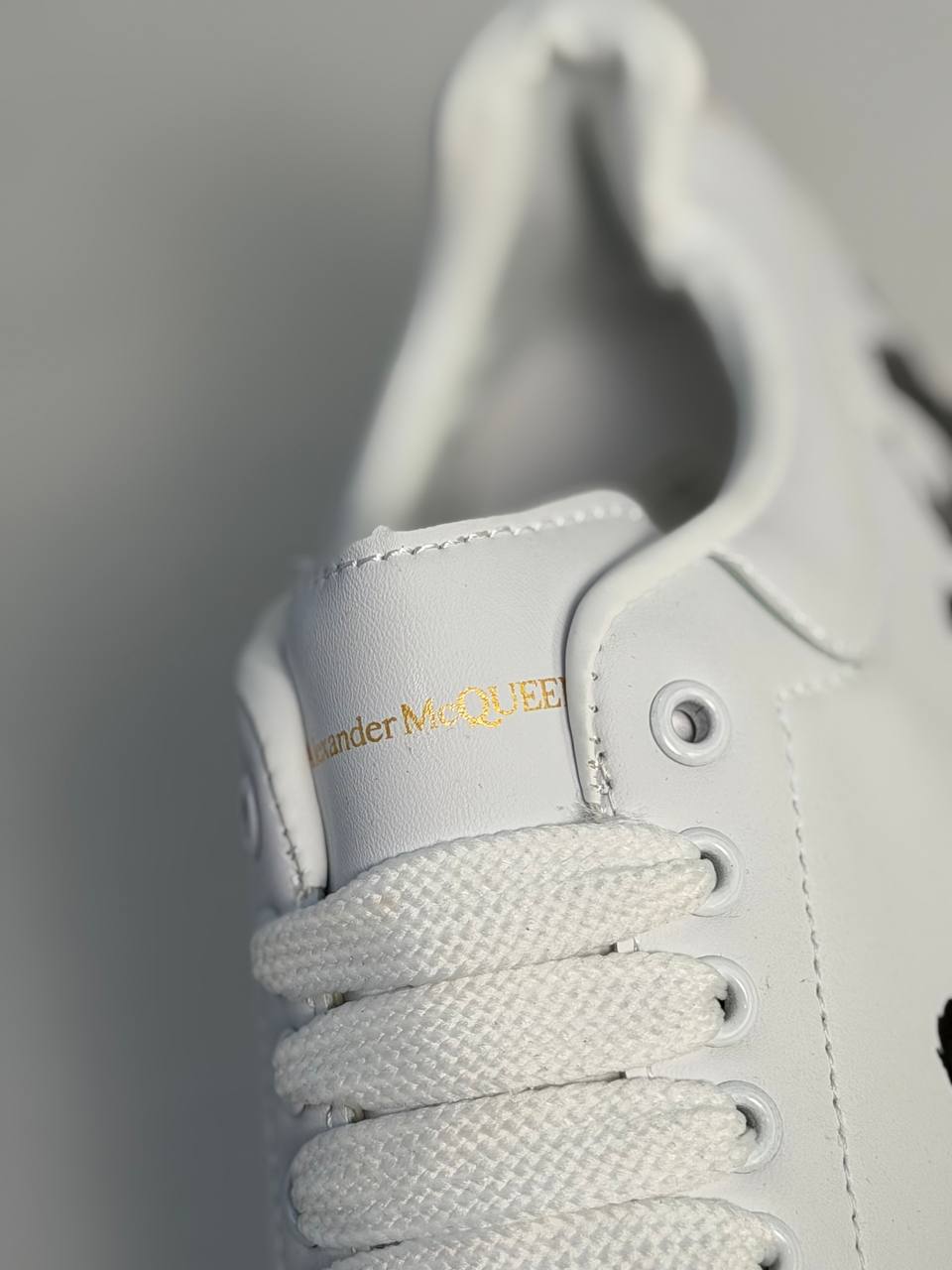 Alexander Mcqueen Graffiti  | Blanco-Negro |