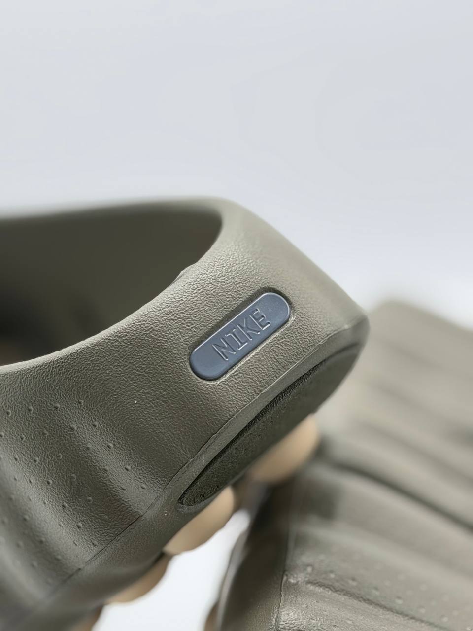 Nike Mind 001  | Verde Oliva