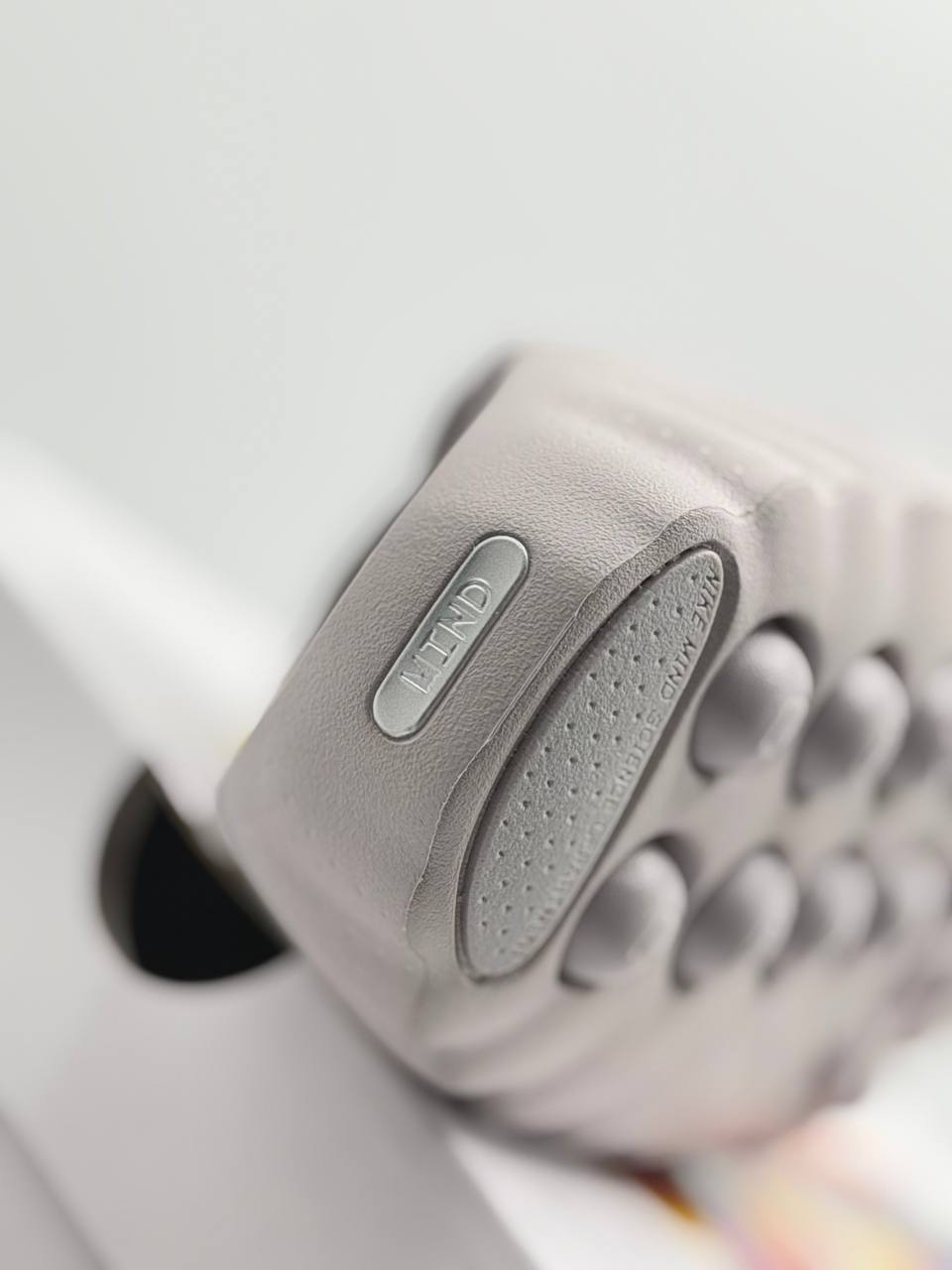 Nike MIND 001 "Light Bone"  | Rosa |