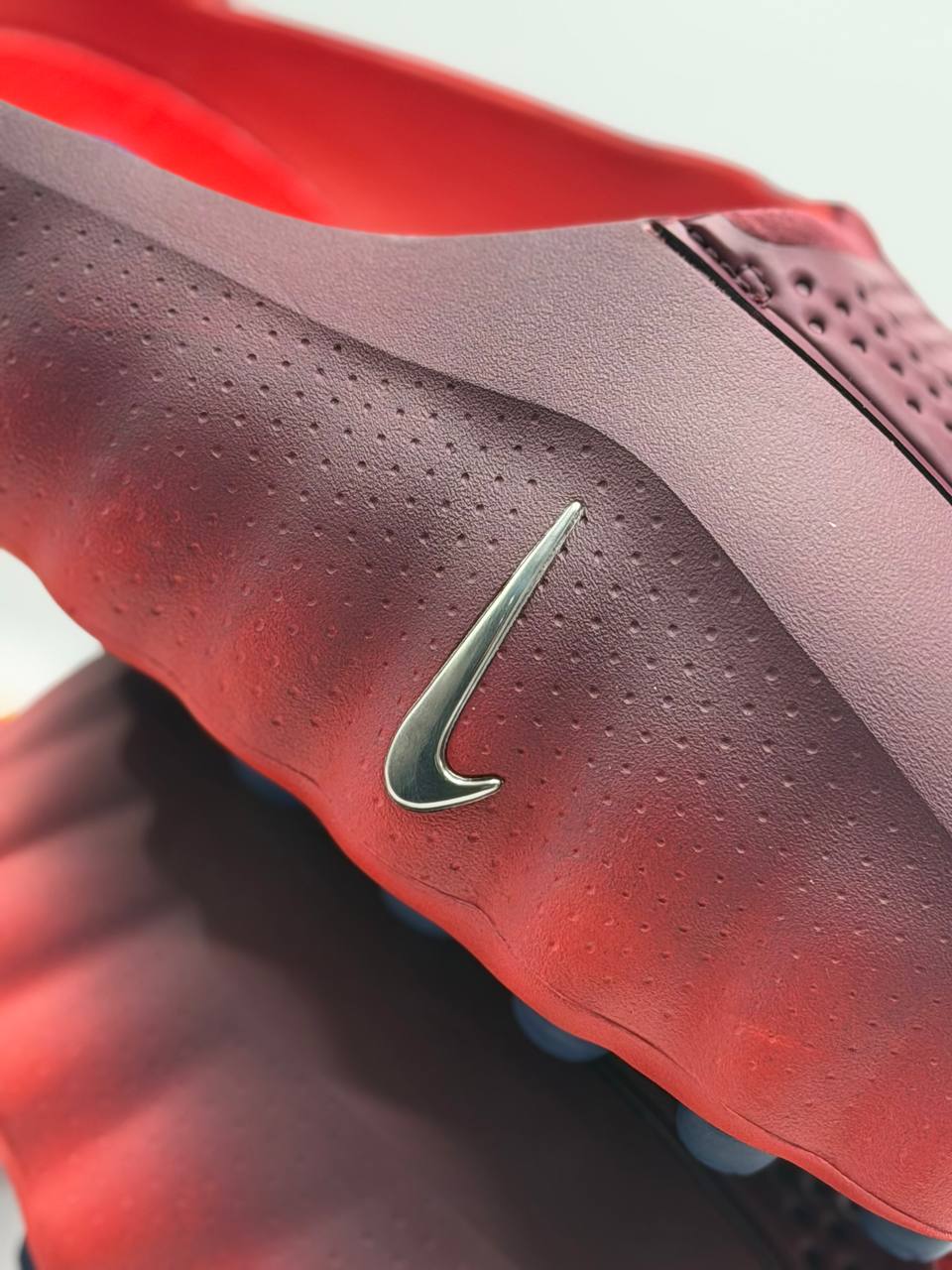 Nike Mind 001 "Burgundy/Crimson" | Vinotinto-Rojo |