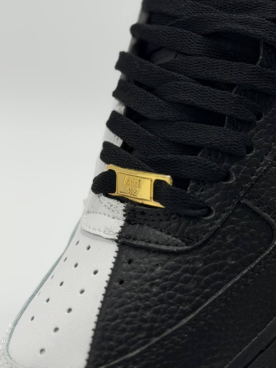 Nike Air Force 1 "anniversary edition"  | Blanco-Negro |