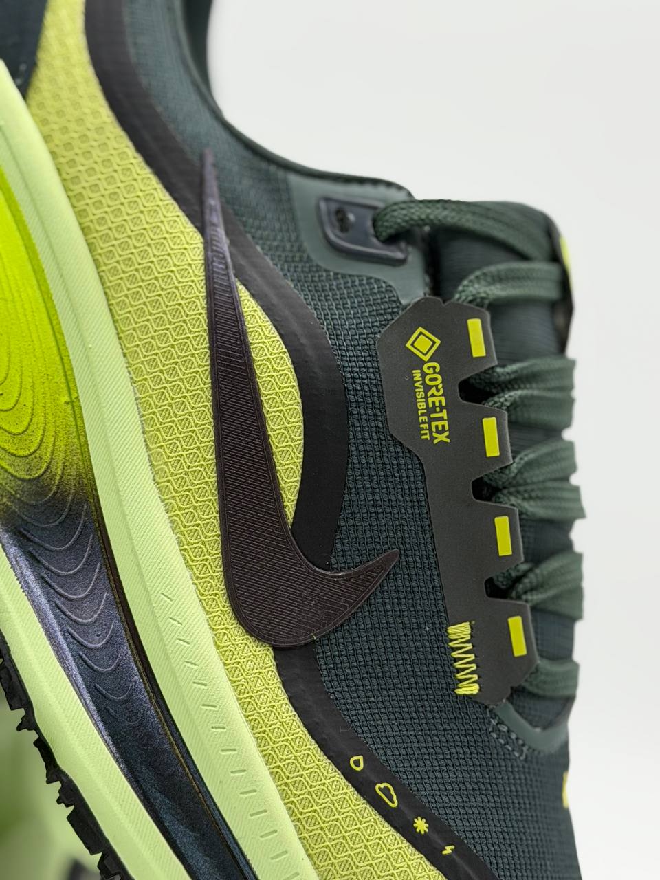 Nike Vomero 18 Gore-Tex | Verde